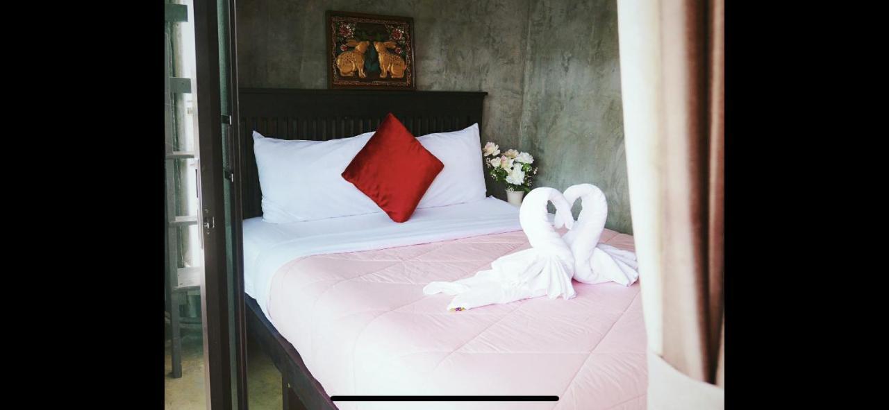 Lanna Hostel Chiang Mai Buitenkant foto