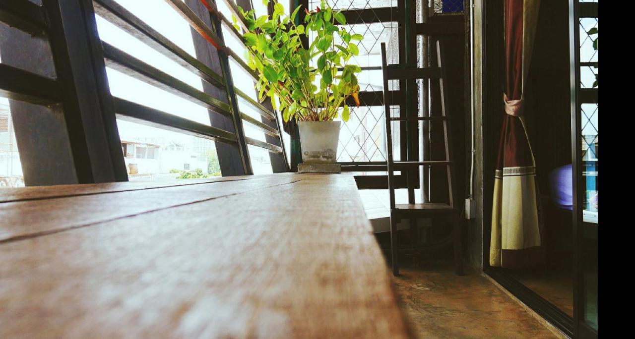 Lanna Hostel Chiang Mai Buitenkant foto