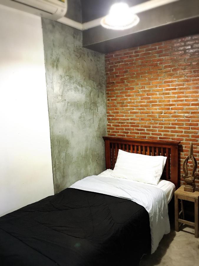 Lanna Hostel Chiang Mai Buitenkant foto