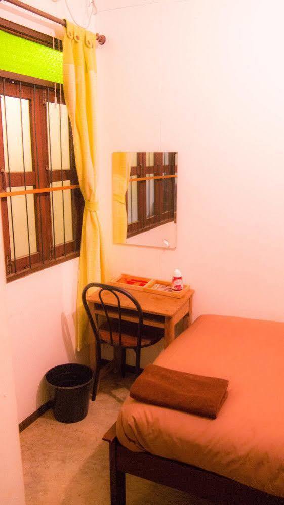 Lanna Hostel Chiang Mai Buitenkant foto