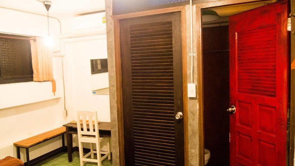 Lanna Hostel Chiang Mai Buitenkant foto