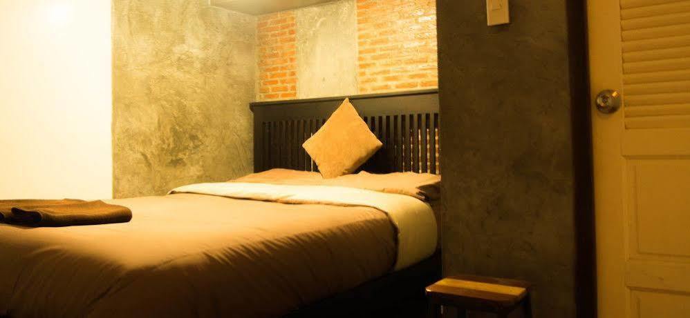 Lanna Hostel Chiang Mai Buitenkant foto