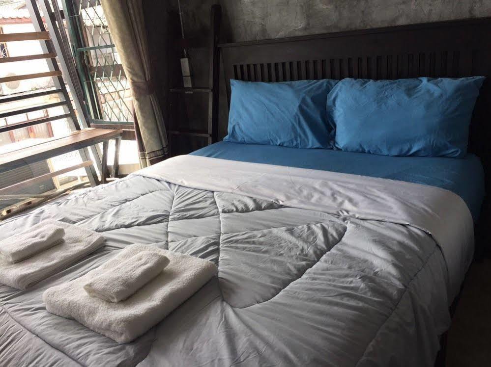 Lanna Hostel Chiang Mai Buitenkant foto