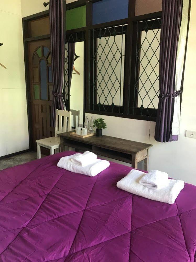 Lanna Hostel Chiang Mai Buitenkant foto