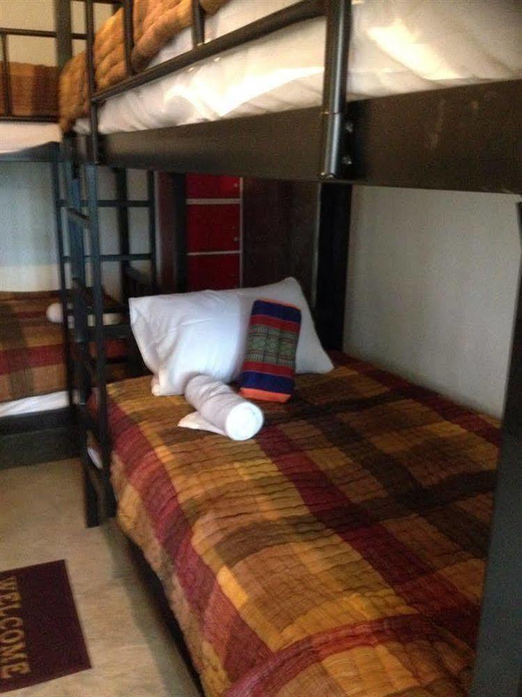 Lanna Hostel Chiang Mai Buitenkant foto
